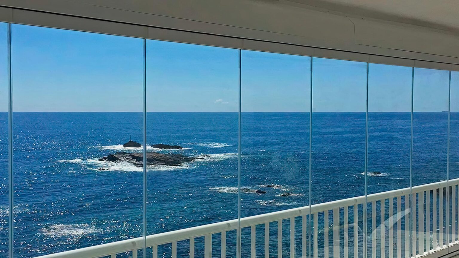 Cortinas de cristal en Zaragoza: ¿Qué debes saber?