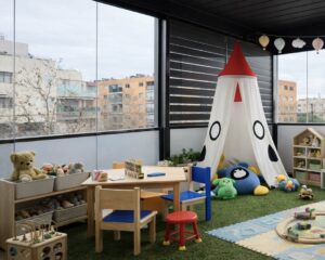 Cerramiento de terraza en Zaragoza con cortinas de cristal 